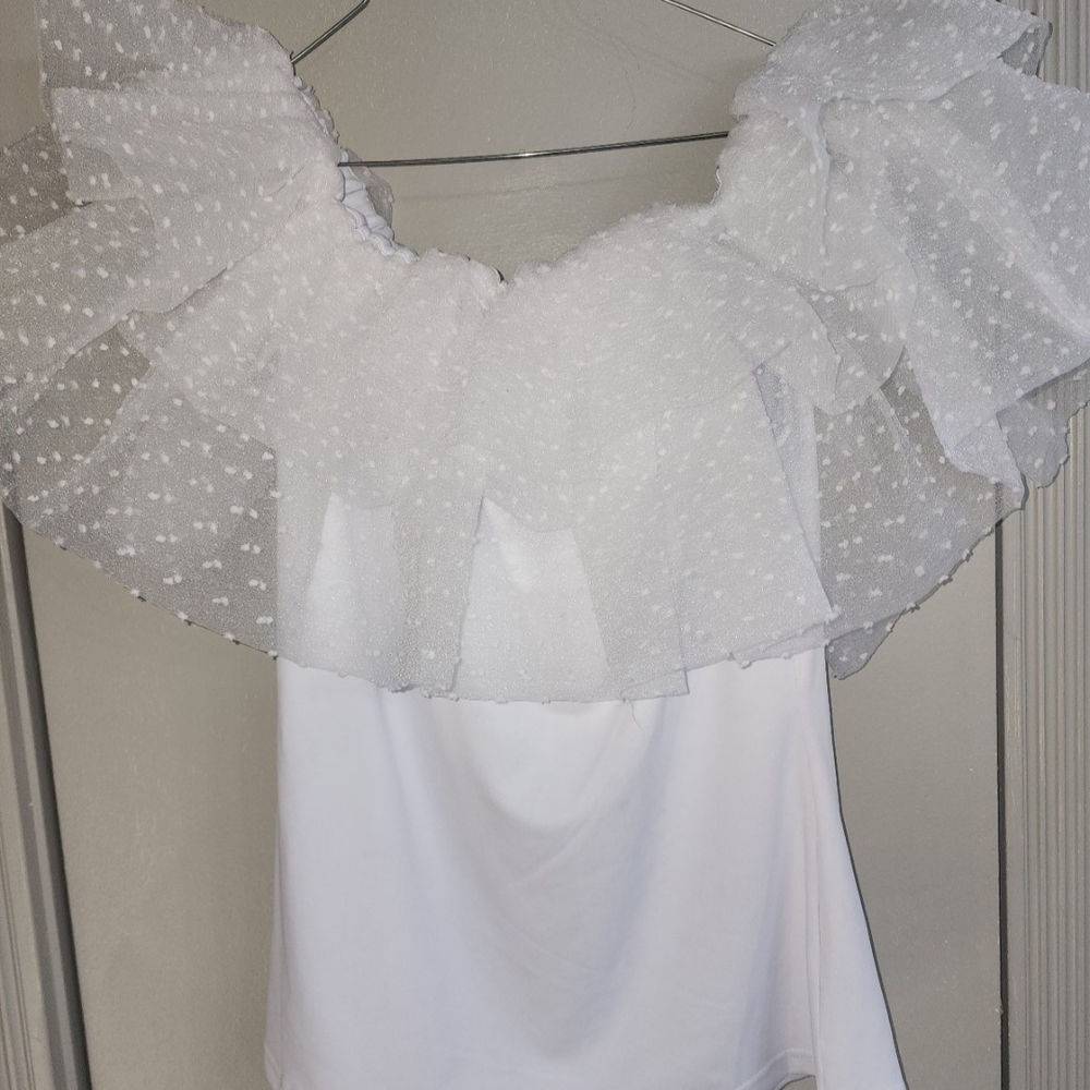 Elegant White Ruffled Women's Top